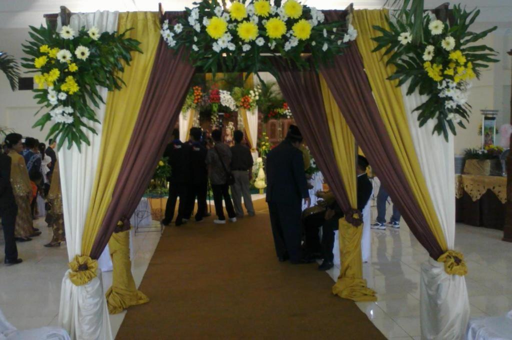 King Hotel Wates (Yogyakarta) Exterior foto